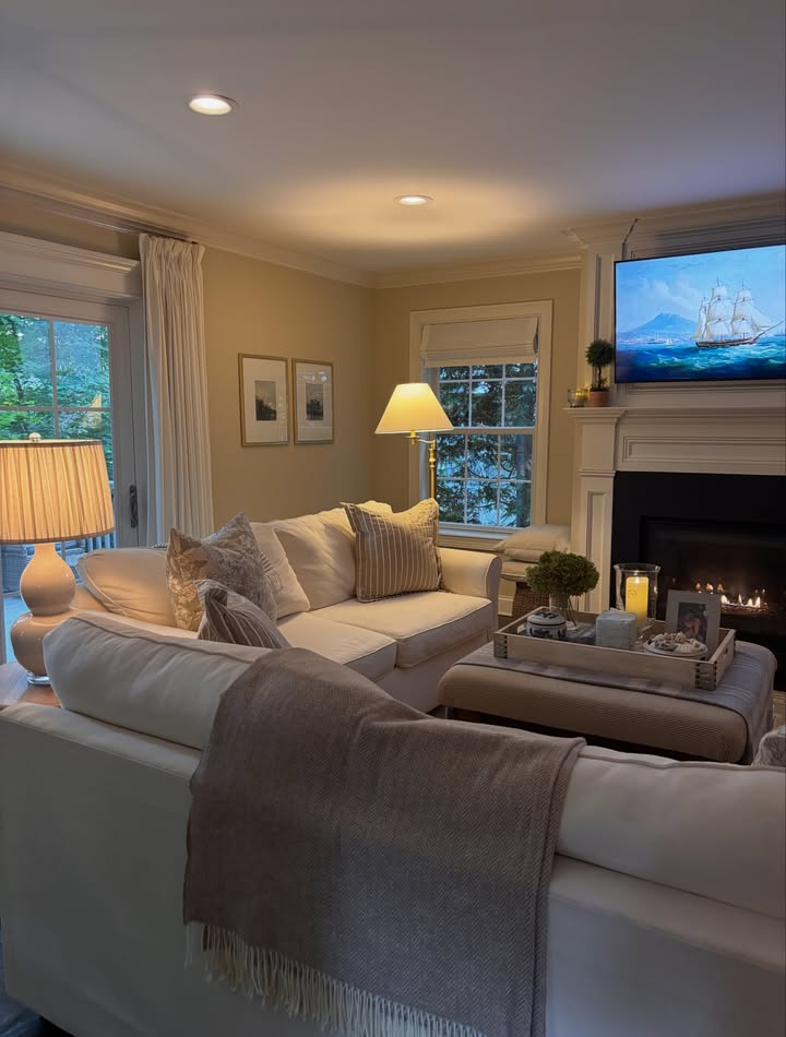 25 Cozy Living Room Ideas for a Warm, Inviting Space That’ll Make You Never Want to Leave Your Couch